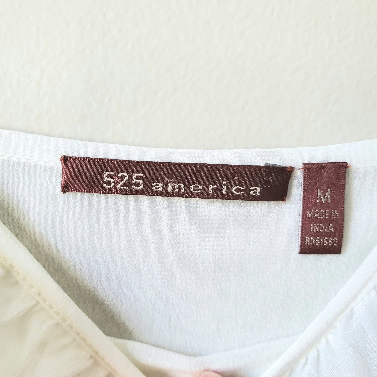 Women America 525 Ivory Silk Ruffle Cami Top M Ladylike Coquette Dainty Delicate