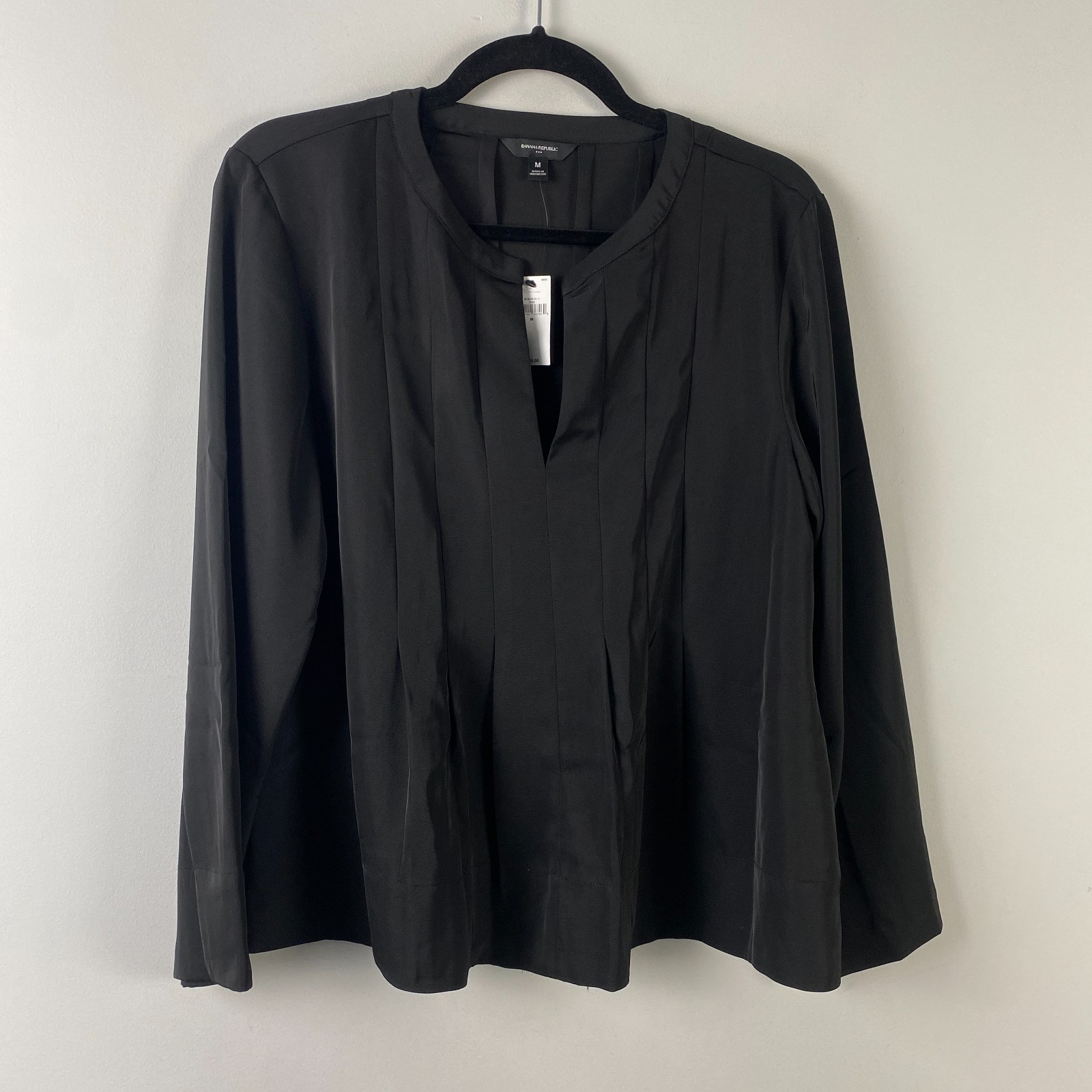 Banana Republic Factory Pleated Swing Top Size Medium Black Popover Long Sleeve