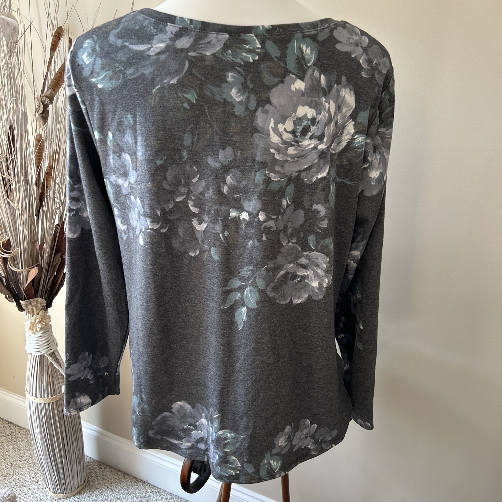 XL Long Sleeve Gray Women’s Fashion Shirt Floral Soft Comfortable Ladies Top