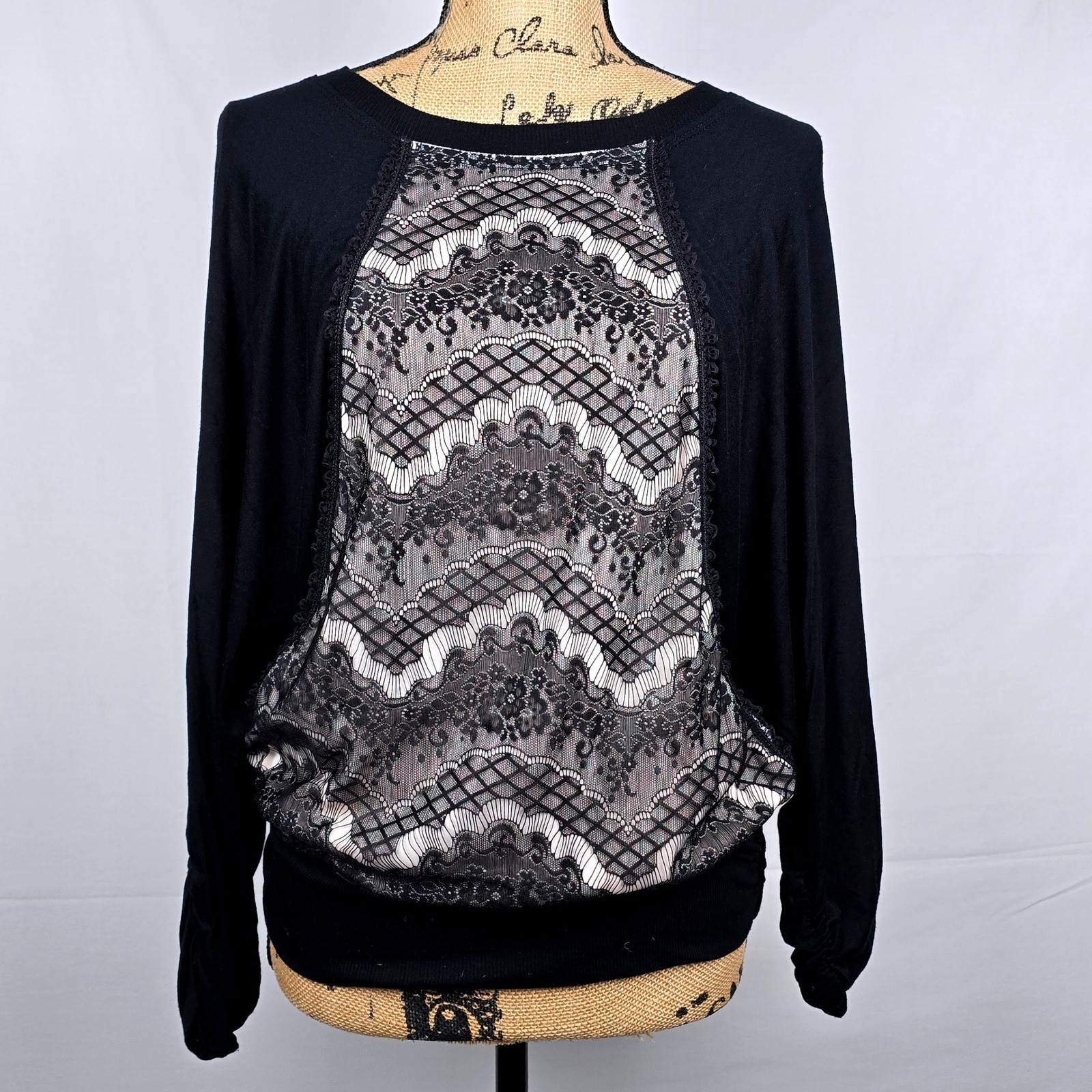 Democracy Black Lace Inset Dolman Sleeve Pockets Blouse Top Women’s Medium