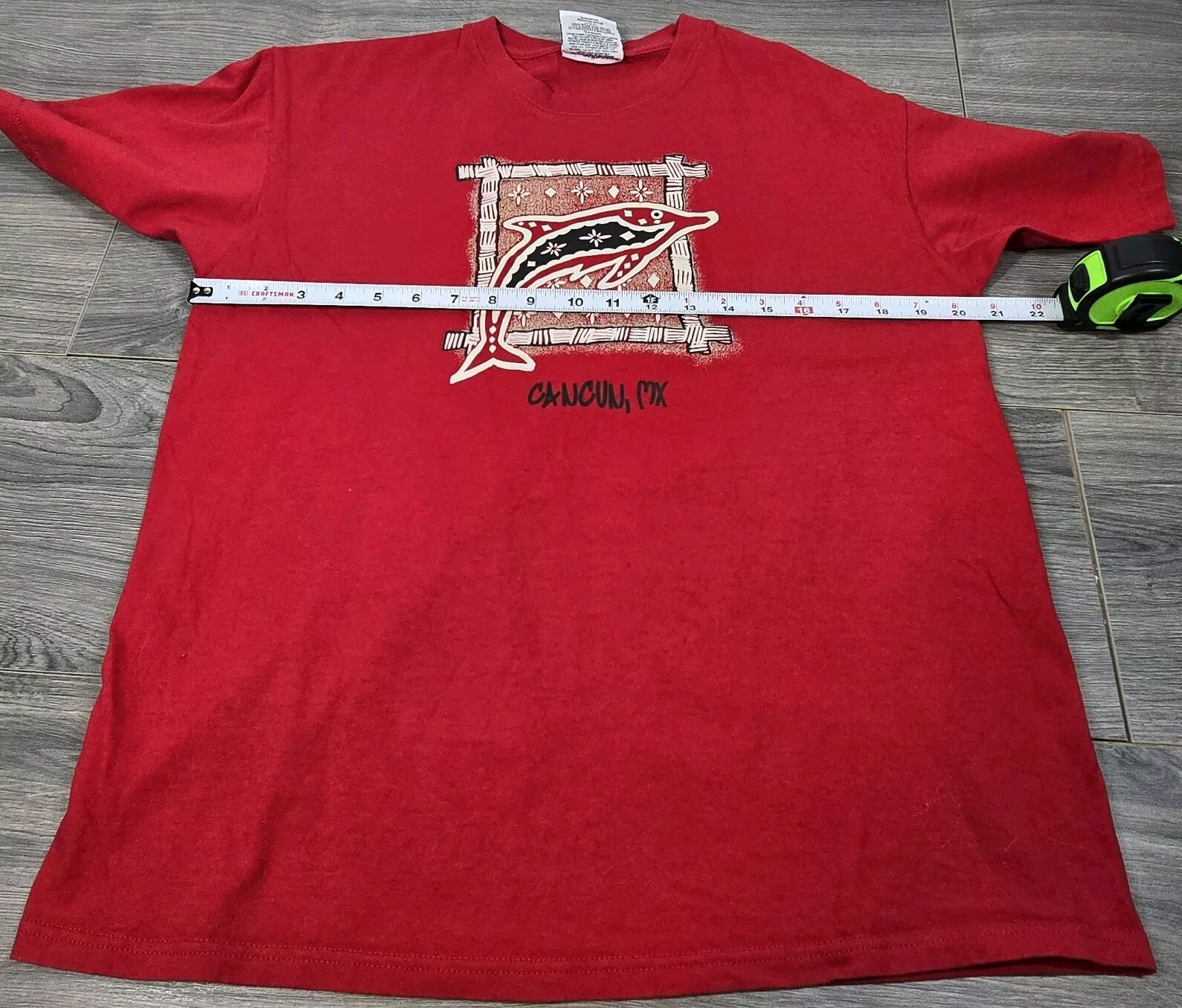 Cancun Mexico T Shirt Womens Large Red Tribal Dolphin Graphic Print Short Sleeve