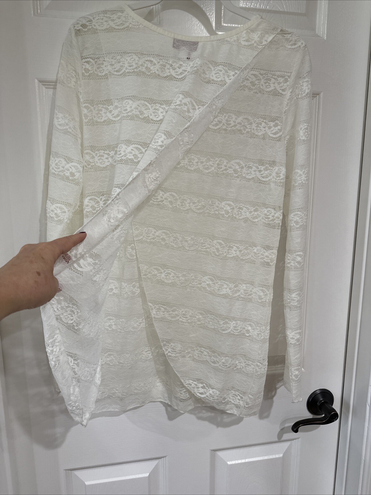 Cowgirl Up Women’s XL Long Sleeve Pullover Ivory Lace Top Crossover Open Back