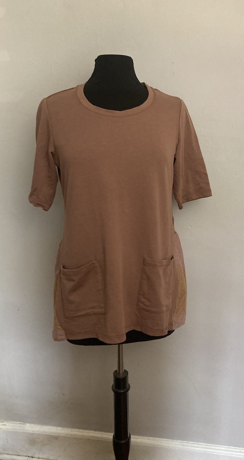 LOGO Lori Goldstein Top Shirt Medium embroidered