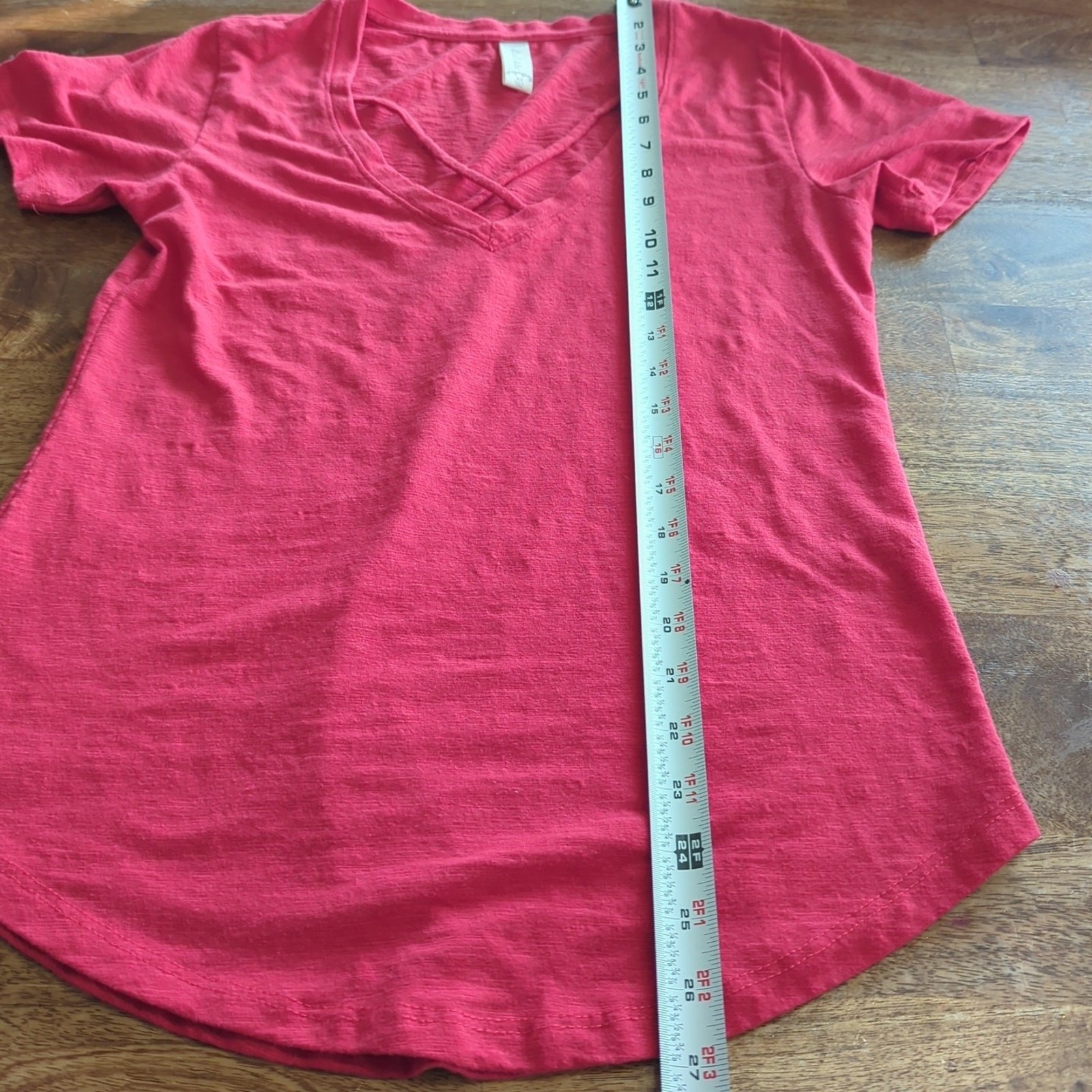 Altar’d Stated Red Vneck Cotton/Poly T-shirt Top Tunic Womens Size XSmall EUC