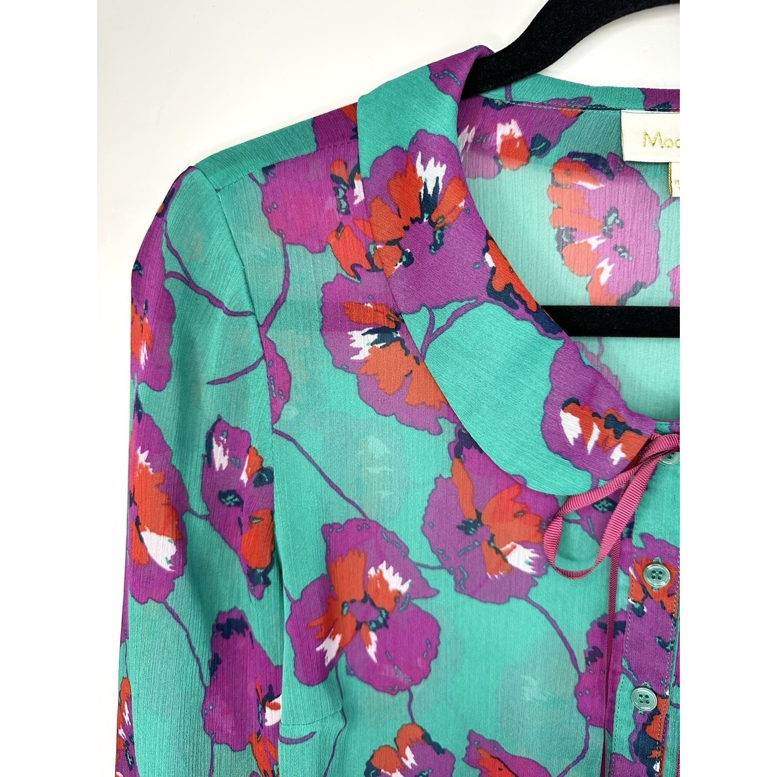 ModCloth Floral Blouse Size Medium Peter Pan Collar Bow Chiffon Art Hoe Teacher