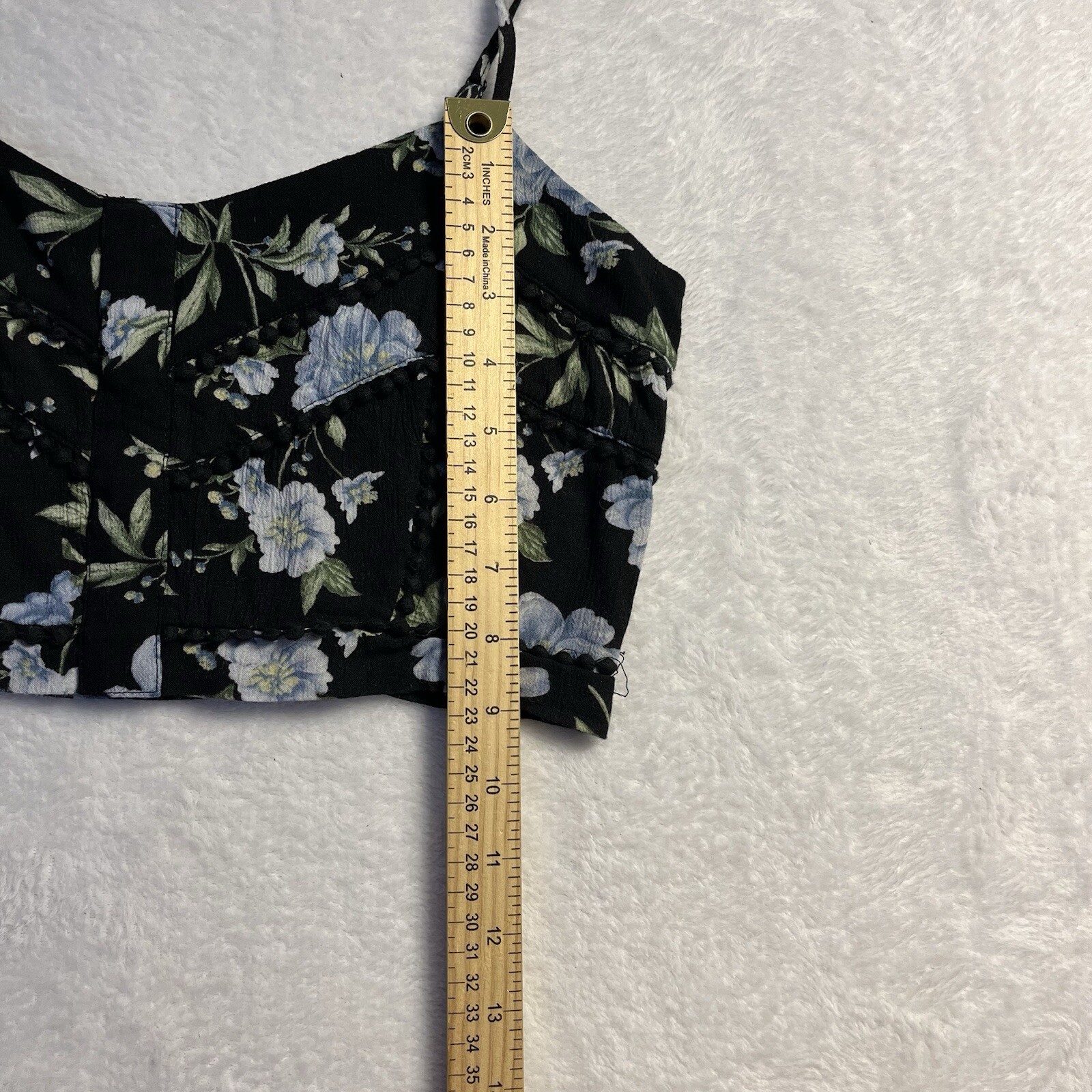 American Eagle Women’s Size Medium Halter Crop Floral Y2K Cottage Core Fairy