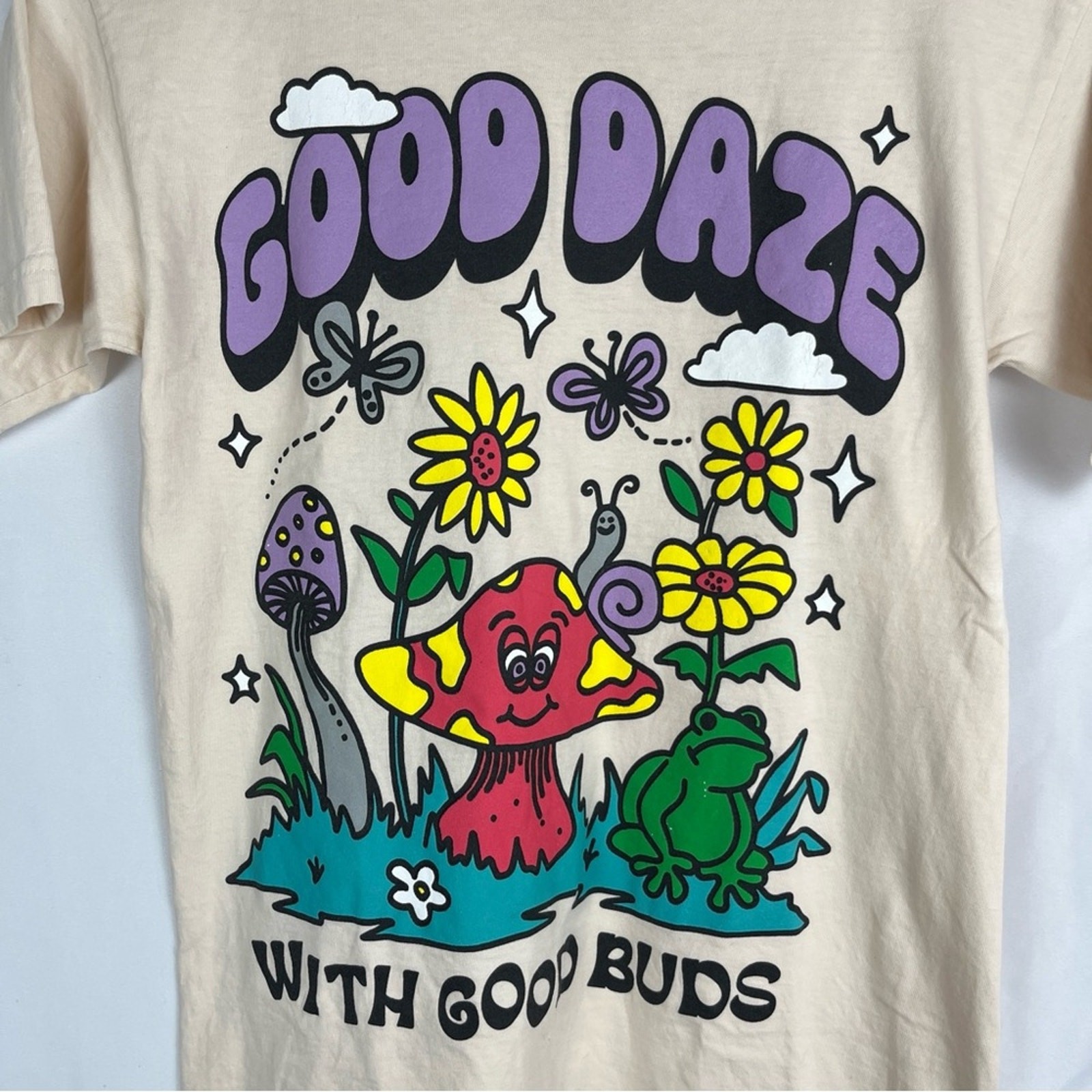 PacSun ‘Good Daze with Good Buds’ T-Shirt Cream Unisex Size Small School Schroom