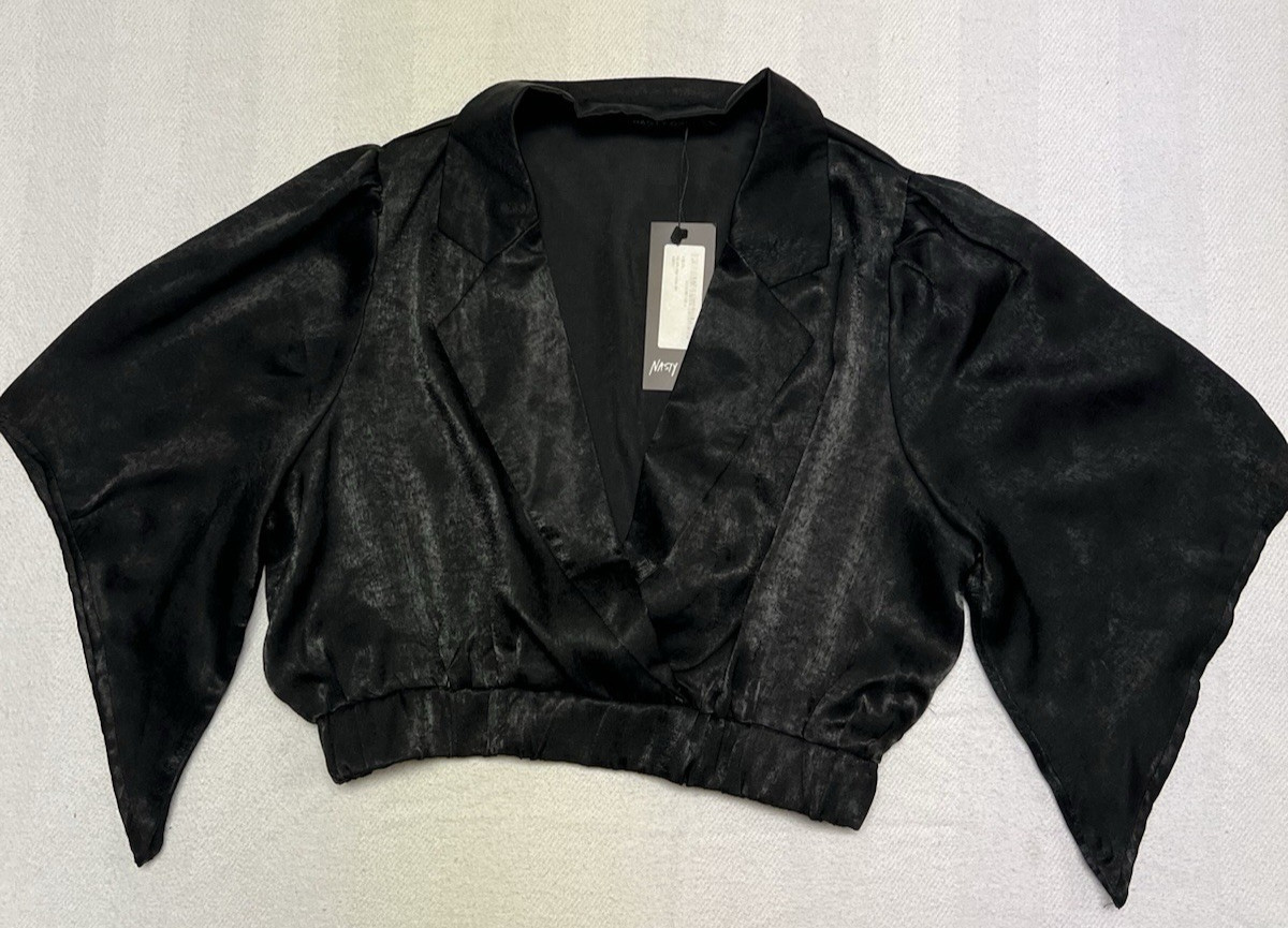 NWT Nasty Gal Crop Top Women’s size 2