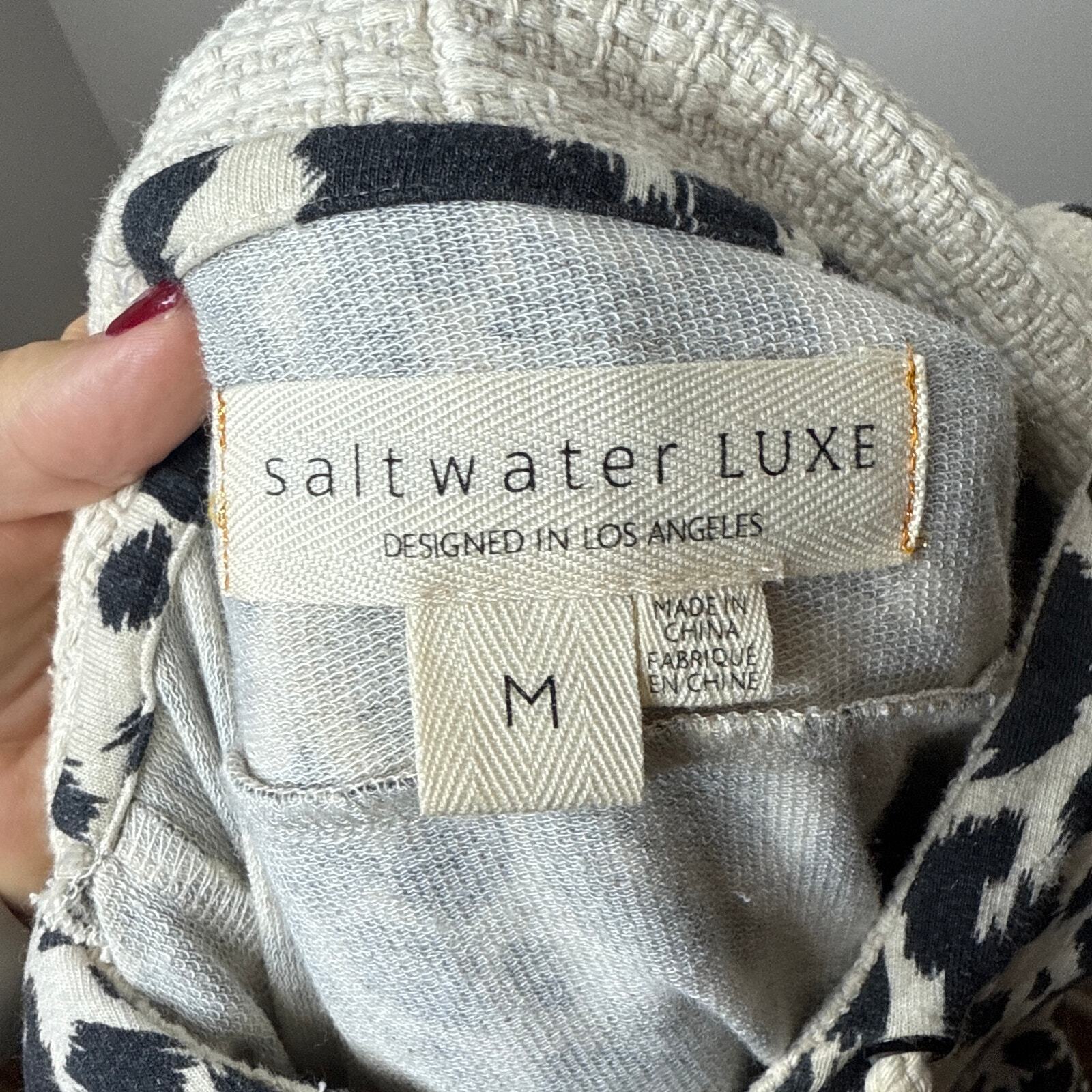 Saltwater Luxe Annie French Animal Print Pullover Hoodie Tan Medium MSRP $92