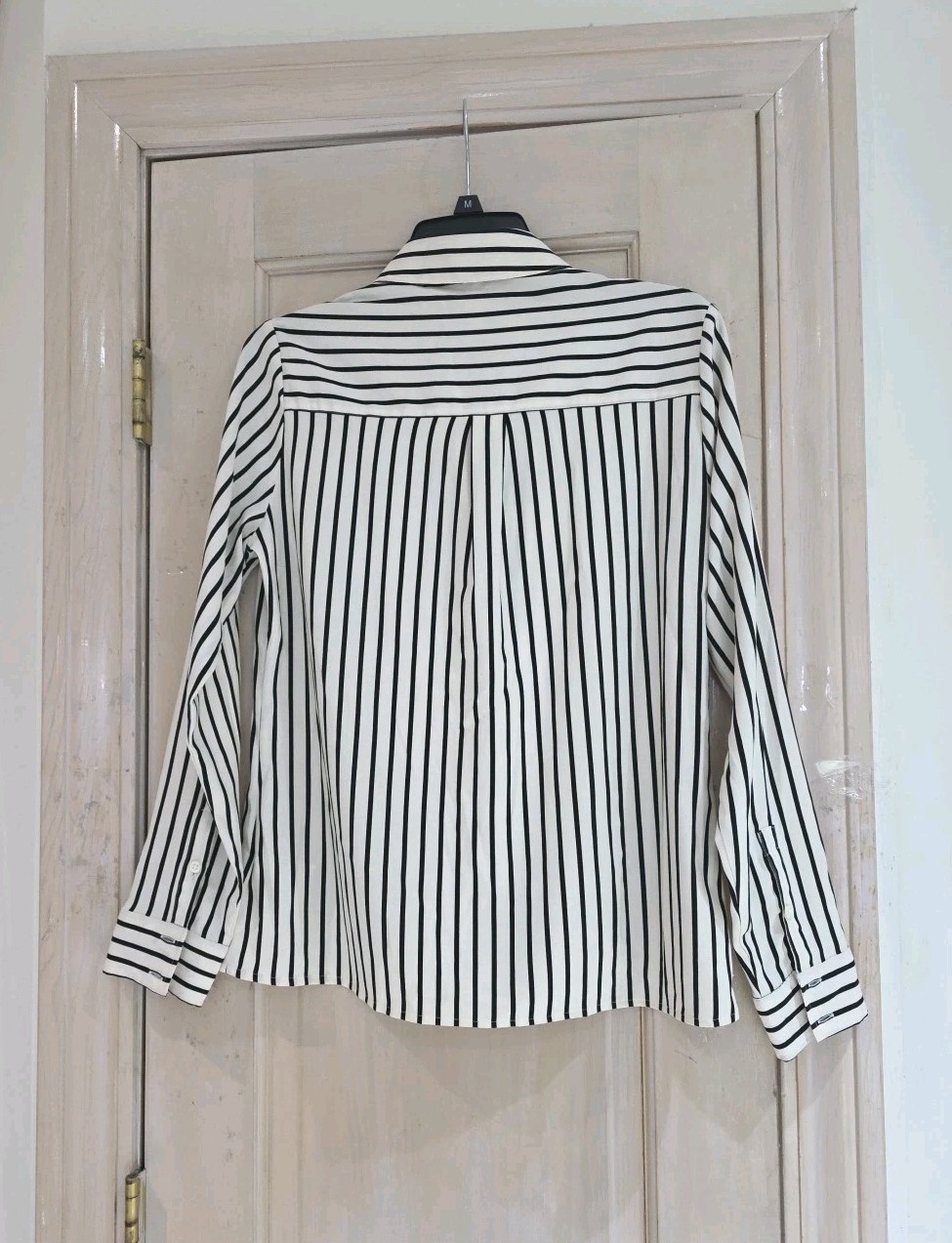 NWT EXPRESS PORTOFINO Sz S Ivory W/Black Stripes Button Up Long Sleeve Shirt