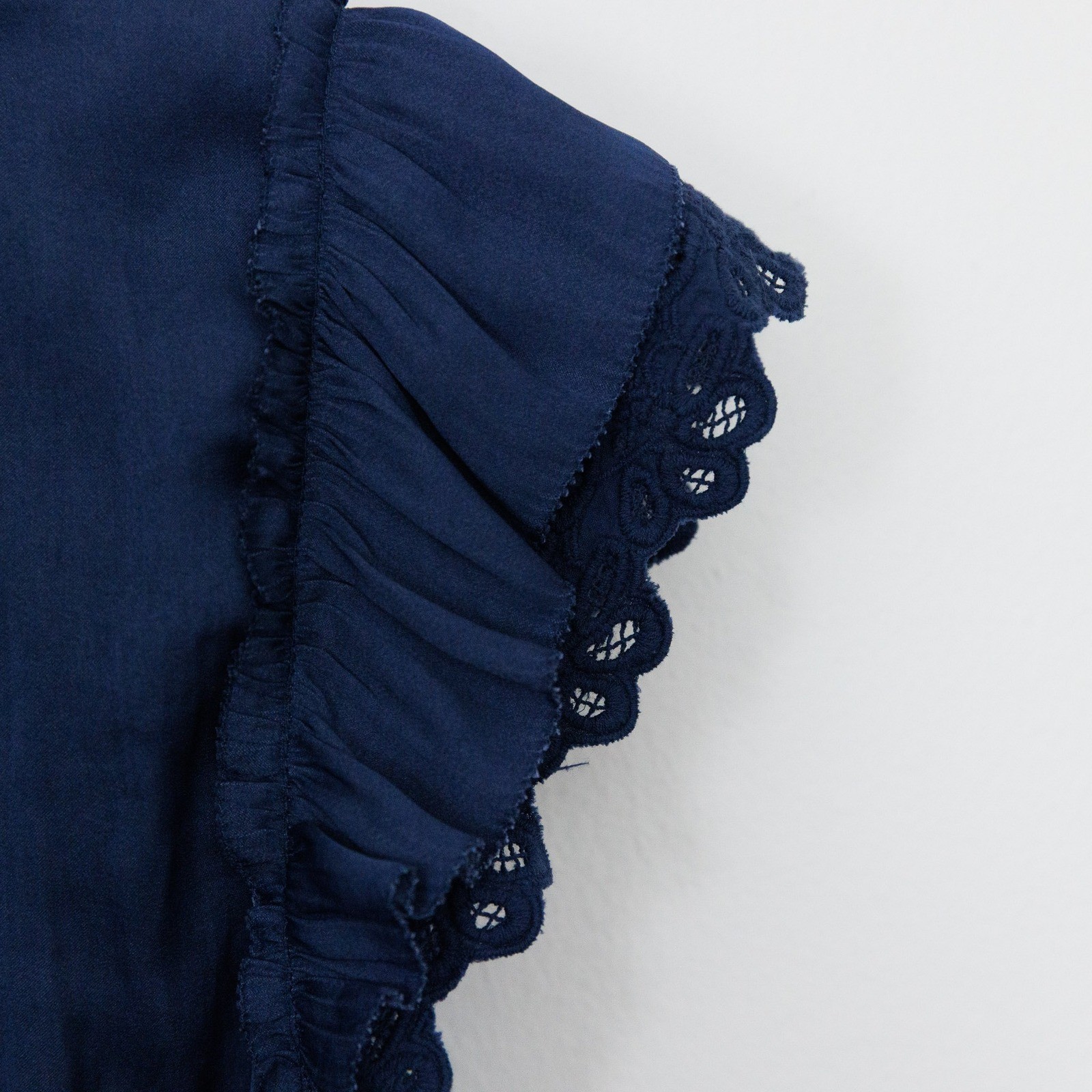 Catherine Malandrino Navy Blue Ruffle Flutter Sleeve Eyelet Lace Blouse Medium