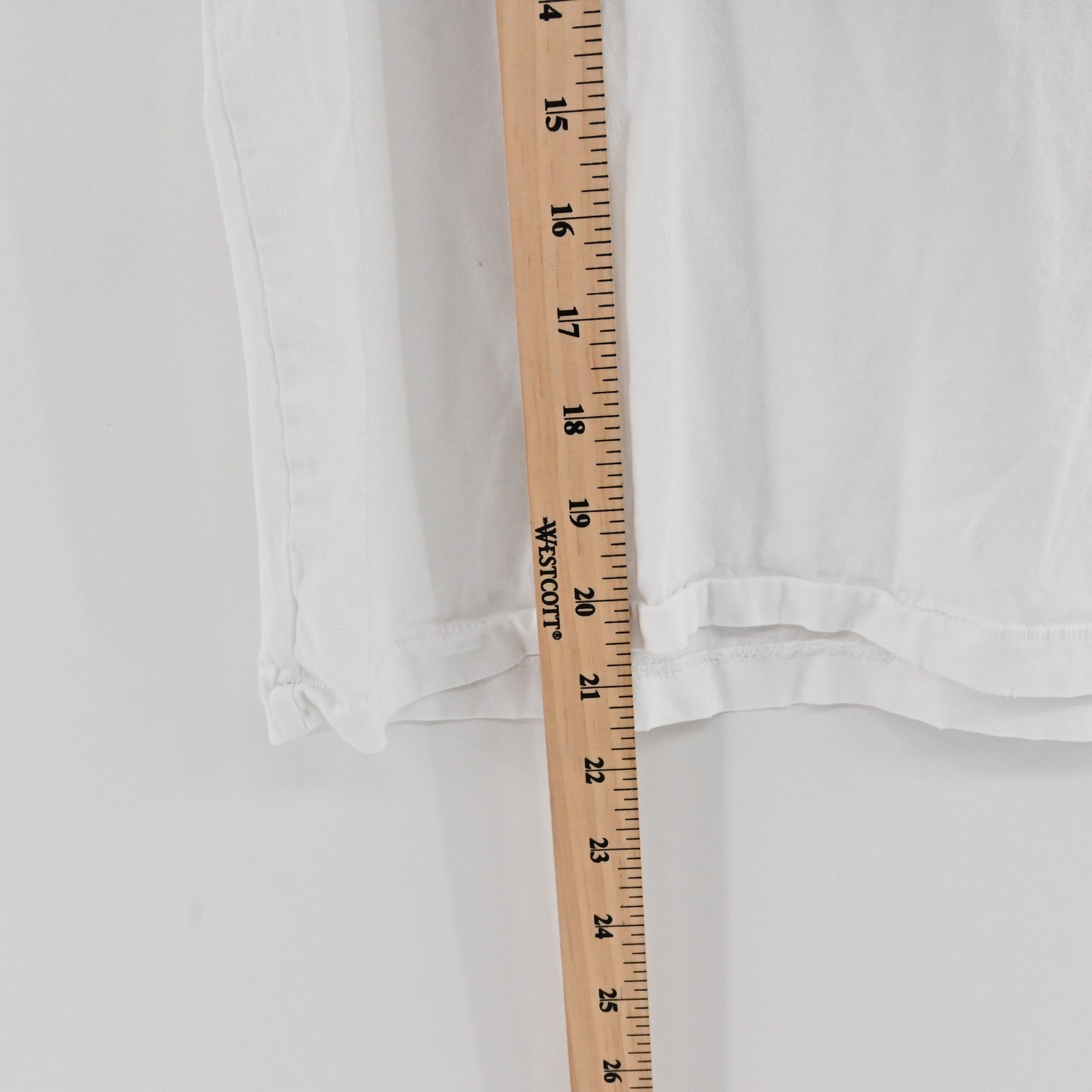 Kerri Rosenthal Love Heart Tee Womens Size M White Cotton Graphic Shirt Boxy