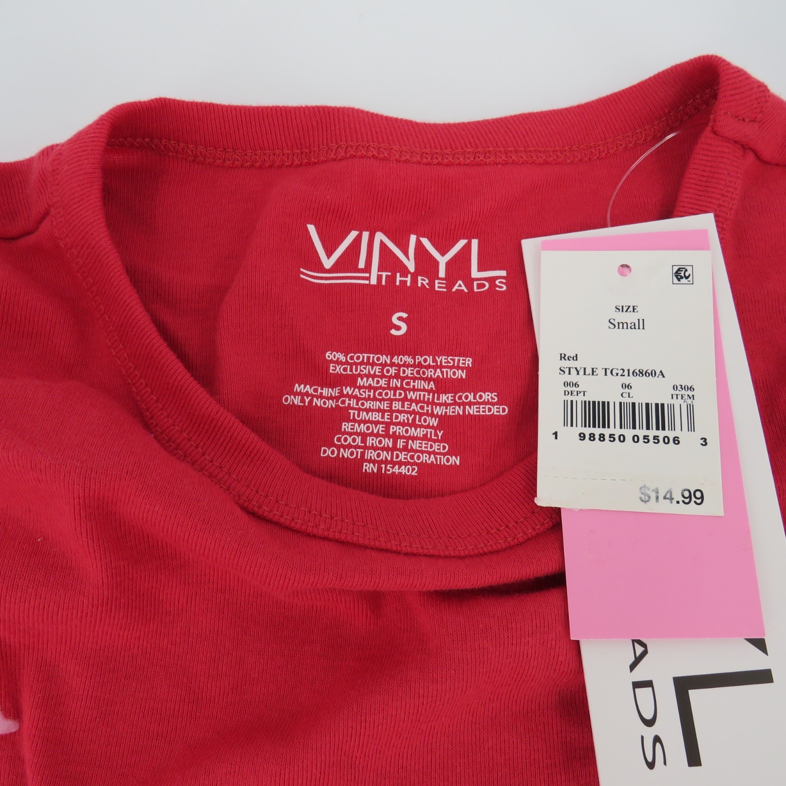 Vinyl Threads Lucky Charm Red Short Sleeve T-Shirt Juniors Size Small