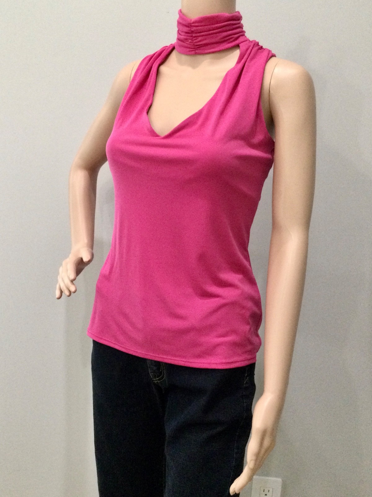 Bisou Bisou Pink Ruched Mock Neck Top Chain Detail Open Back Y2K Glam Size M