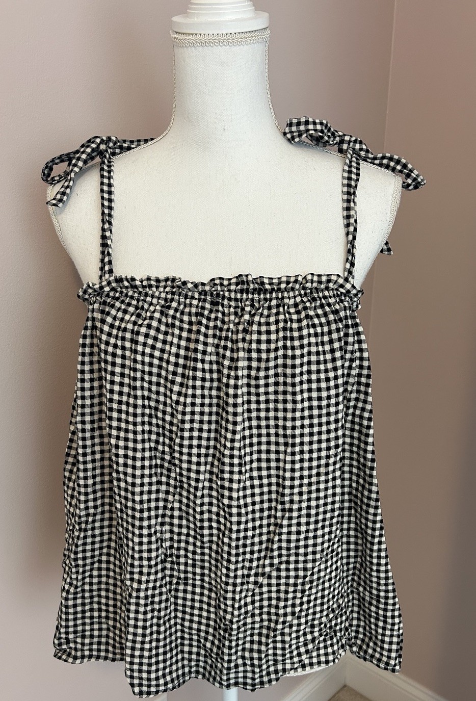 LOVESTITCH Women’s Tie Strap Ruffle Gingham Tank Top Size Large Black/White