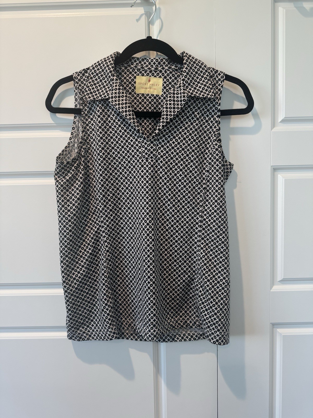 Sport Haley Black and White Geometric Print Women’s Collared Tank Size Small