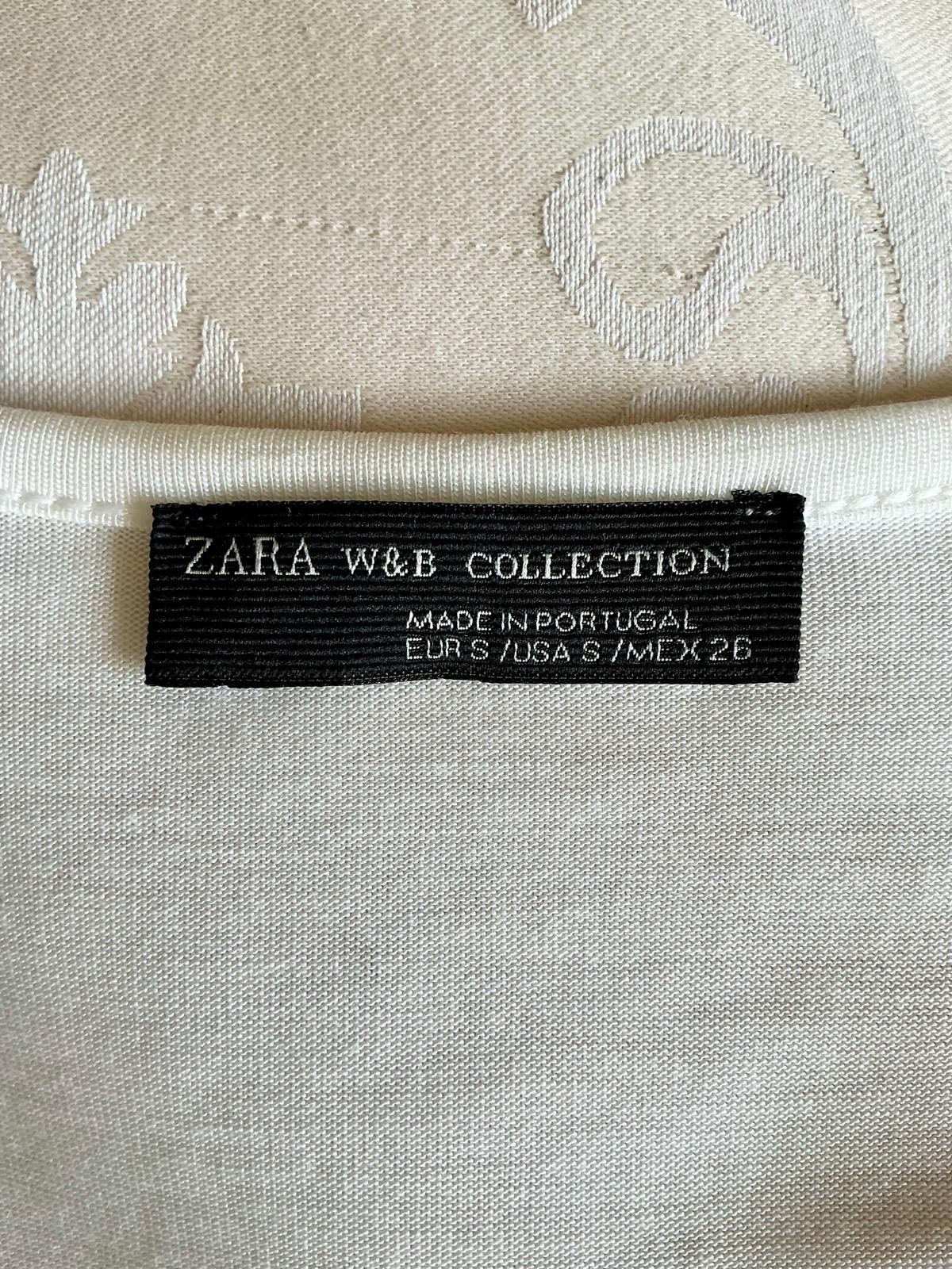 H&M Size S ( 10 – 12 ) Ivory / Gold Chain Trim Drape Neck Silky Jersey Top. VGC