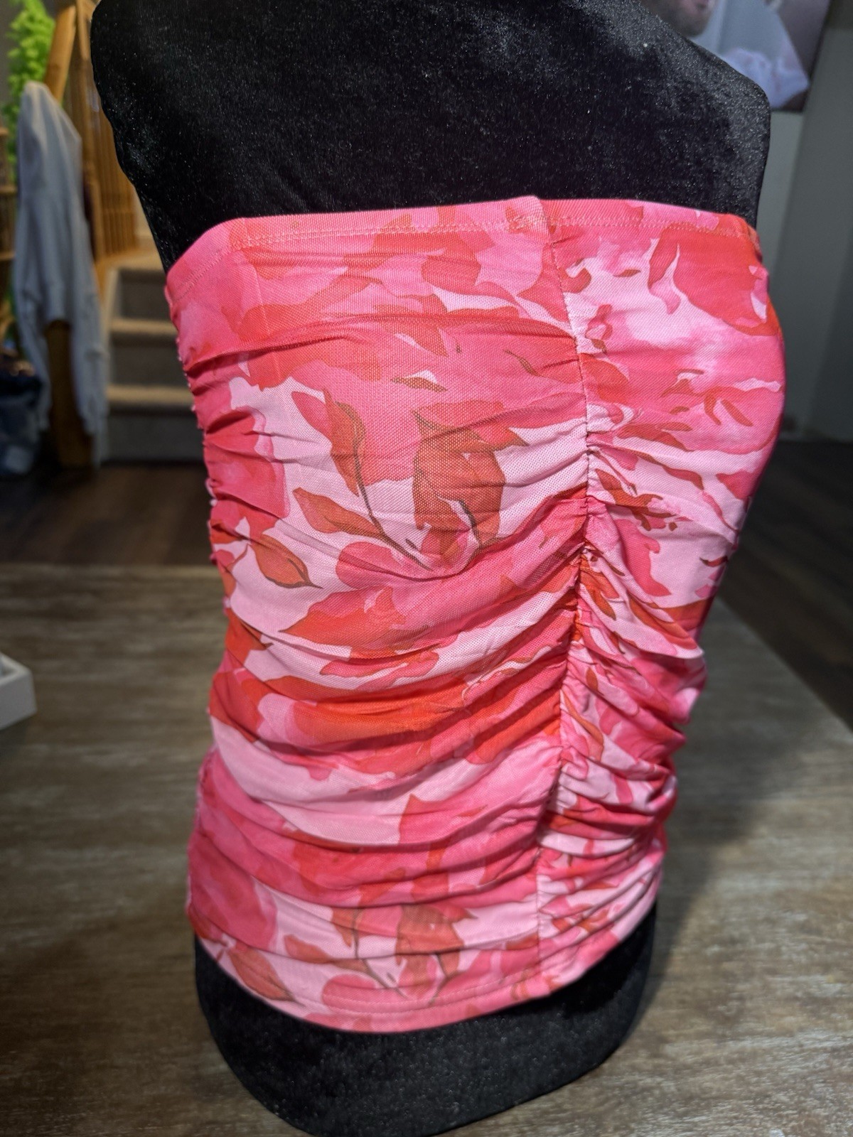 Luvamia Womens Strapless Tube Top Medium Pink Floral Ruched Stretch NWT Summer
