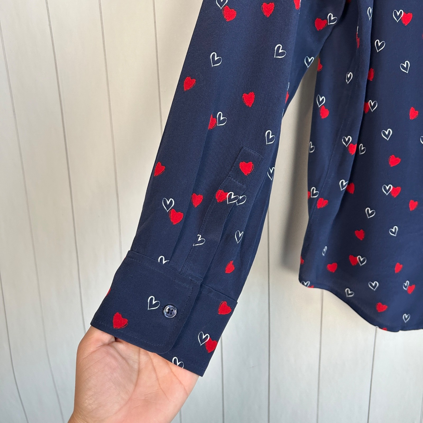 Rails size L Kate long sleeve button up shirt 100% silk navy heart print l’amour