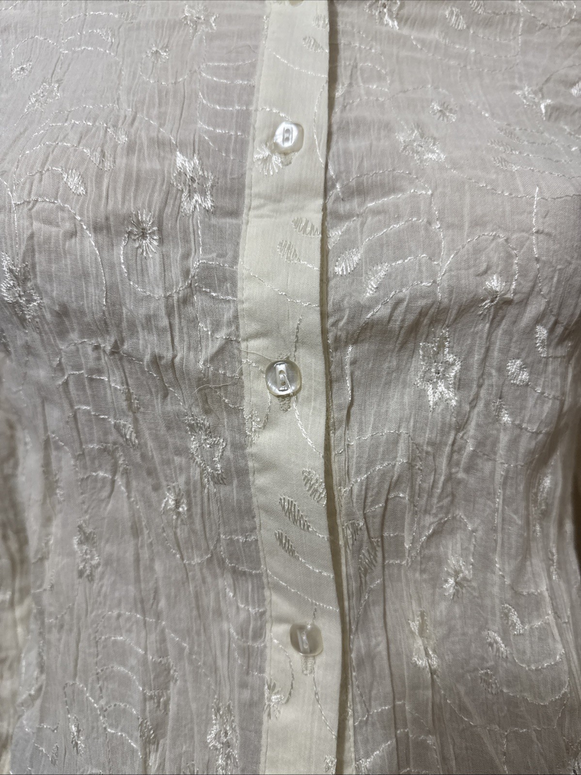 Women’s Ivory Rayon Casual Classic Stretch Embroidered Size L Button-up Top