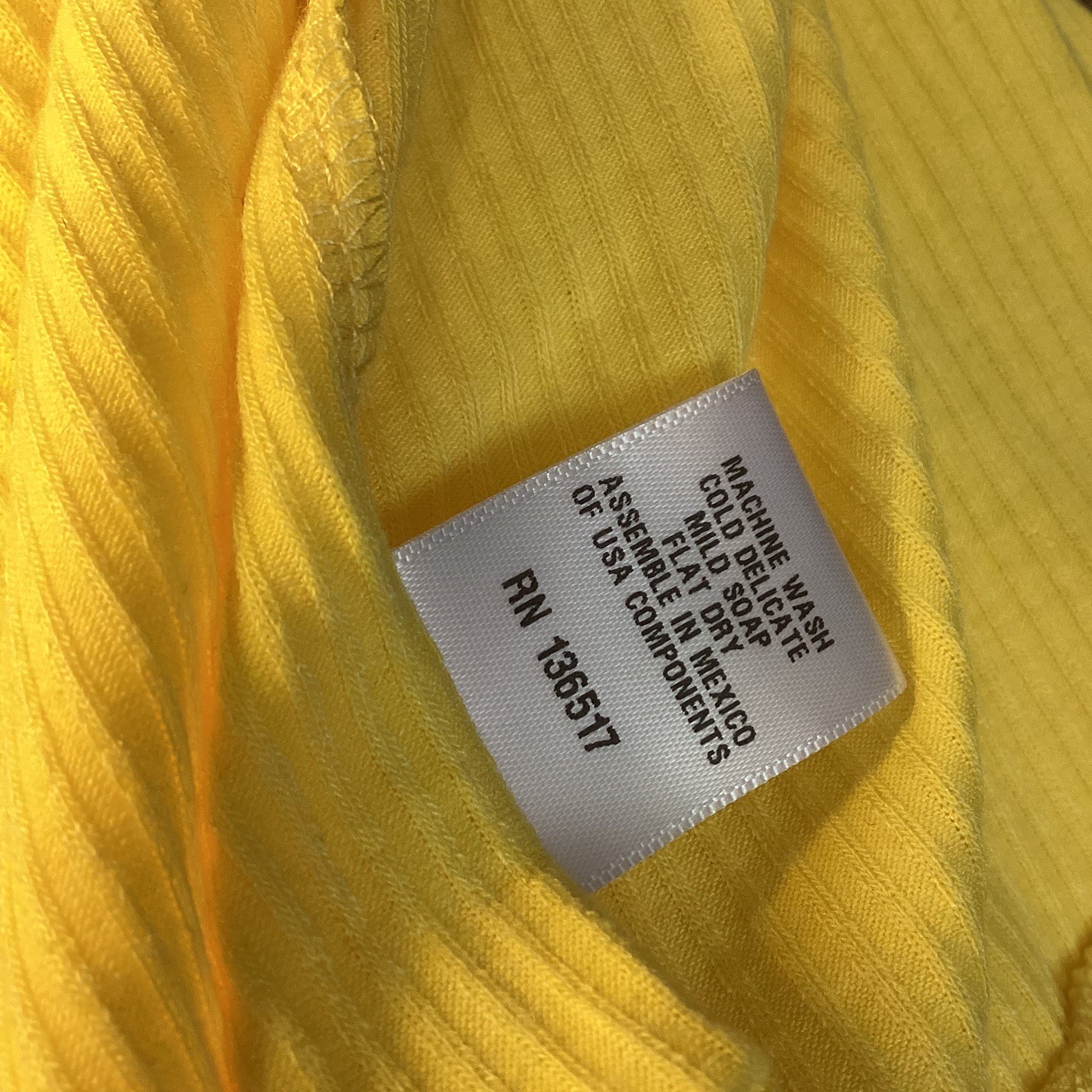 EARTHBOUND Yellow Ruffle Tie-Front Ribbed Tank Size Large Festival Resort Boho