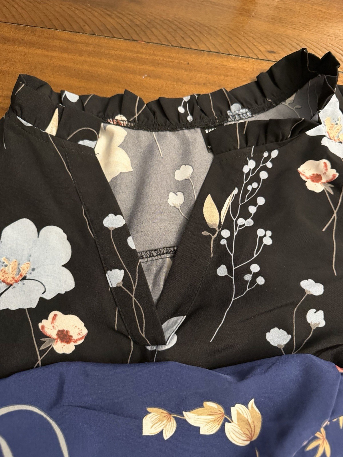 NWOT Shein 2 Pack Blouse Floral Black Blue Ruffle V Neck Size 1XL