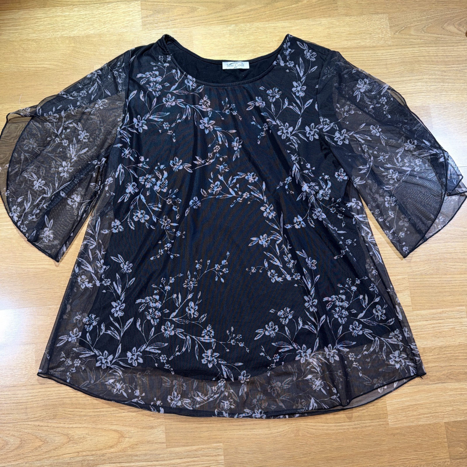 Women’s Sz XL Blouse Lagenlook Floral Sheer Overlay Flowy Lightweight