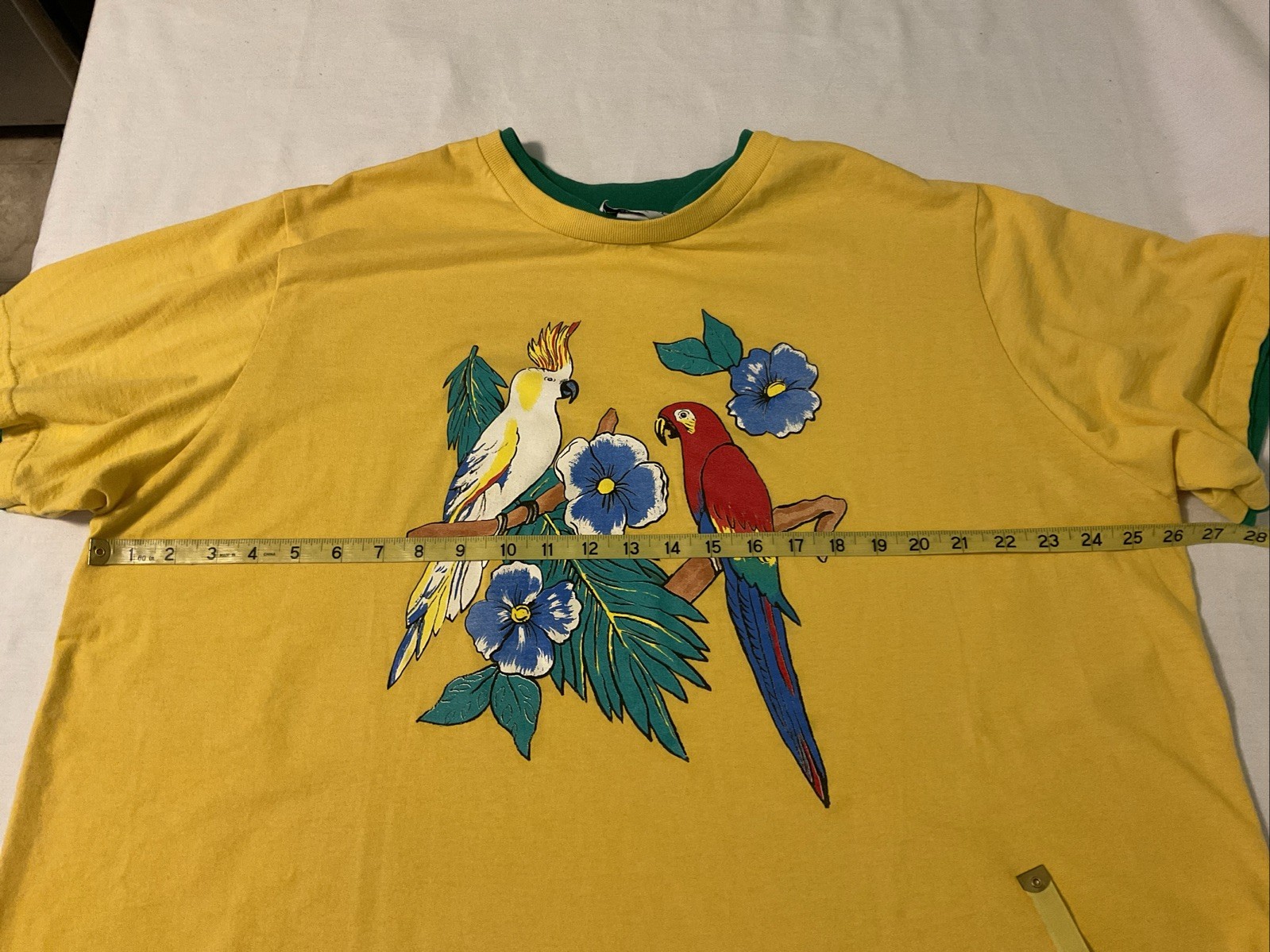Vintage 90s Yellow Parrot T-Shirt Tropical Graphic Pint Womens Size 2X USA Made
