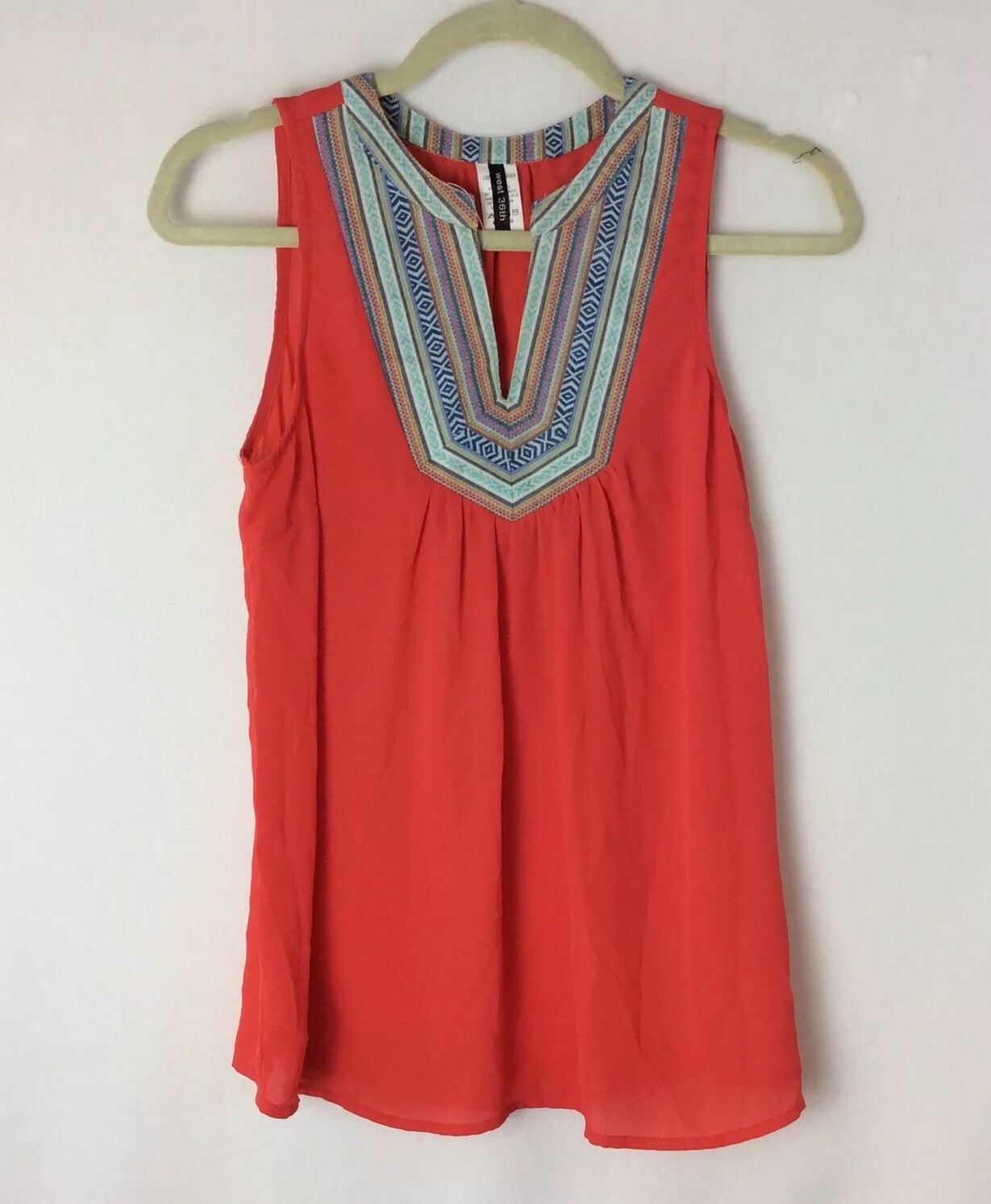 West 36th Sleeveless Top Size Small Embroidered Tank Shirt