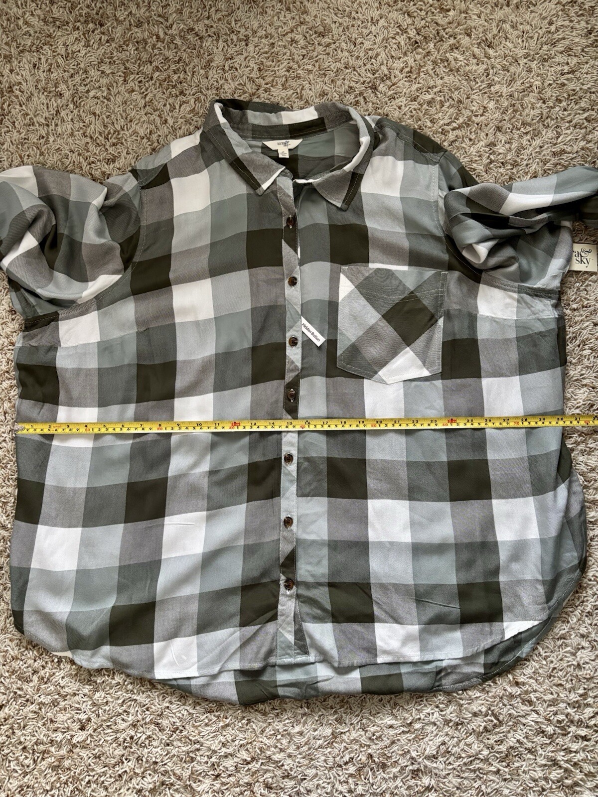 Terra&Sky Women’s Top 4X (28W-30W) Plaid Green White Buttons Pocket All Seasons