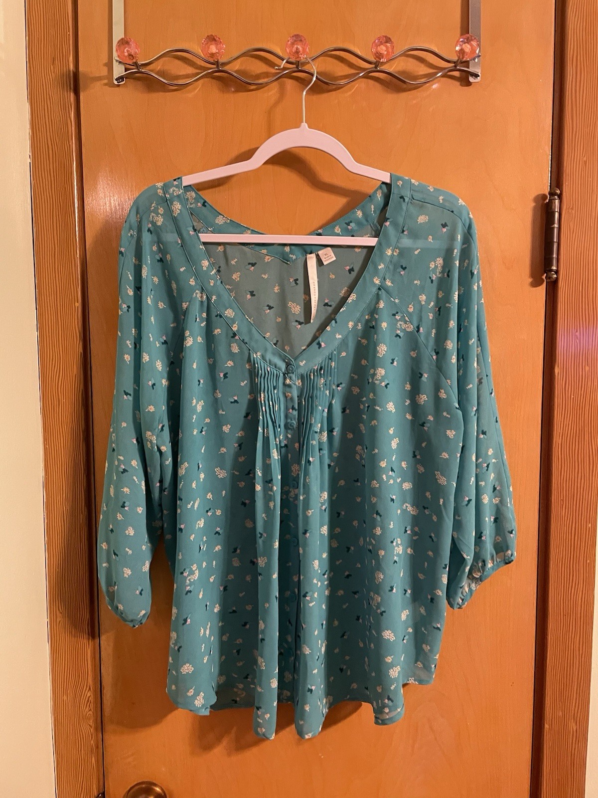 LC Lauren Conrad Blouse Shirt Womens xl Blue Floral Embossed Career Spring Flowy