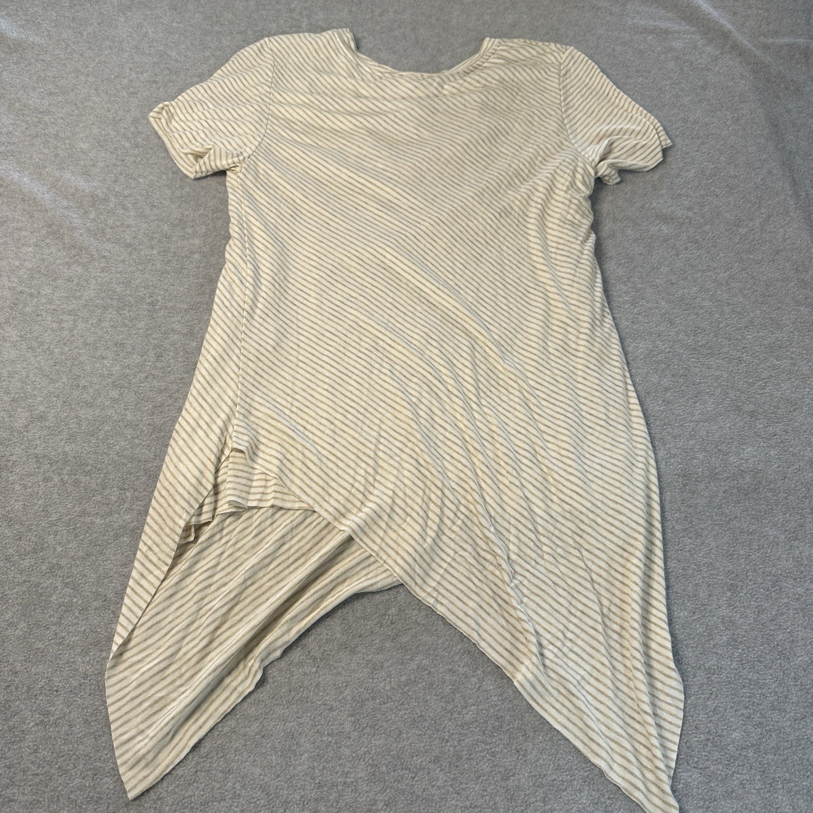NWT Elan Medium Striped Tunic Top Beige Ivory Sharkbite Hem Boho Rayon Stretch