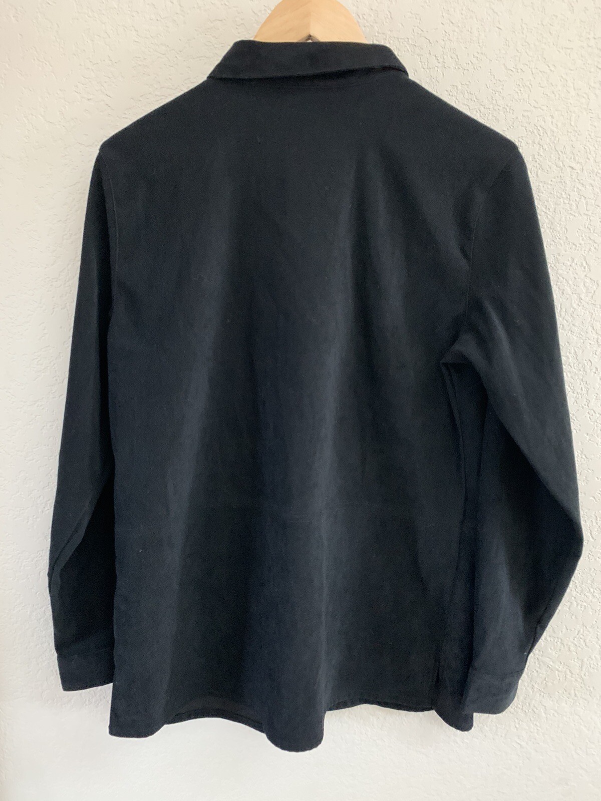 Cascade Blues Black Button Up Shirt Size M