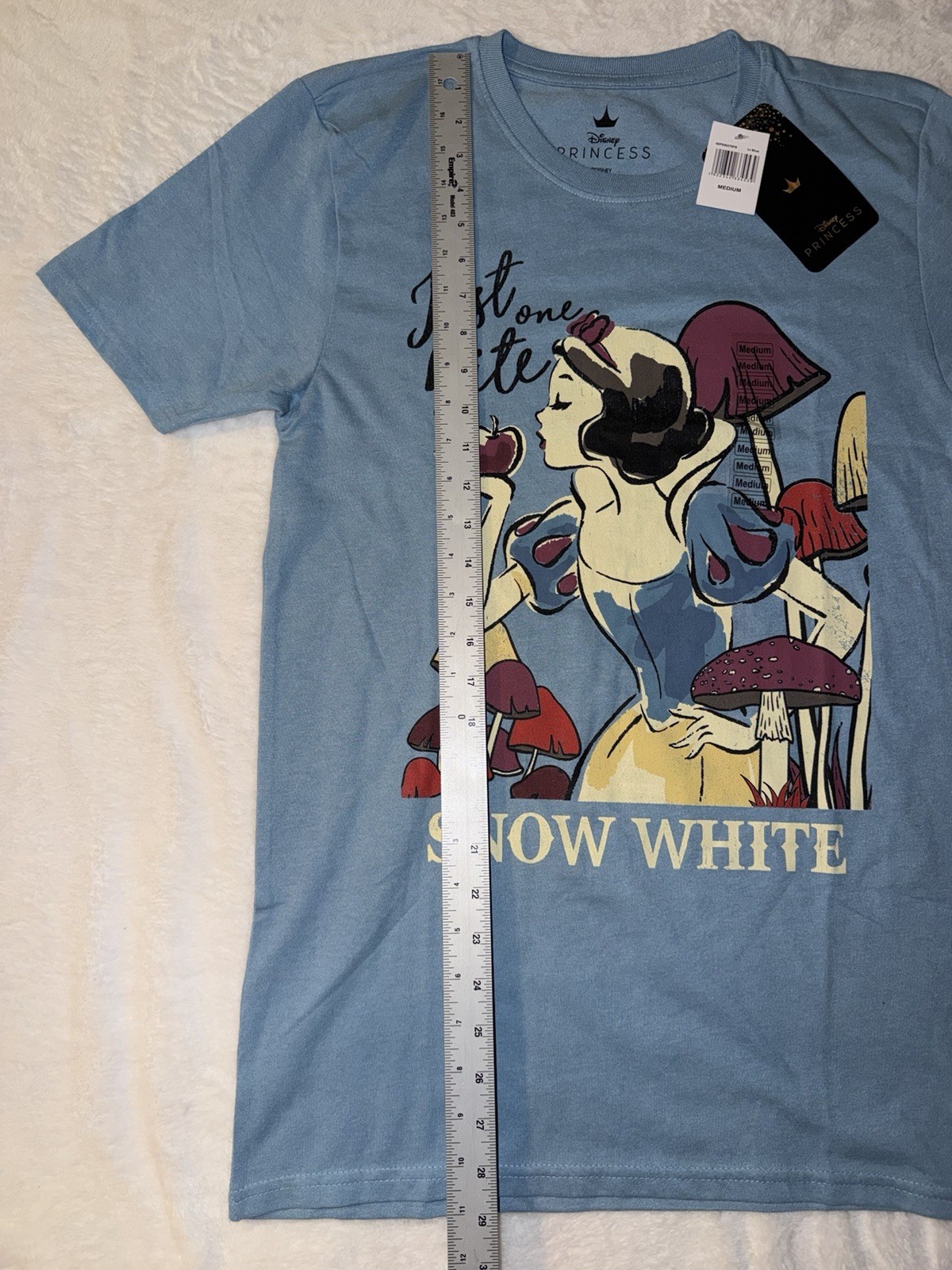 Disney Princess Snow White “Just One Bite” Graphic T Shirt Blue Sz Medium Womens