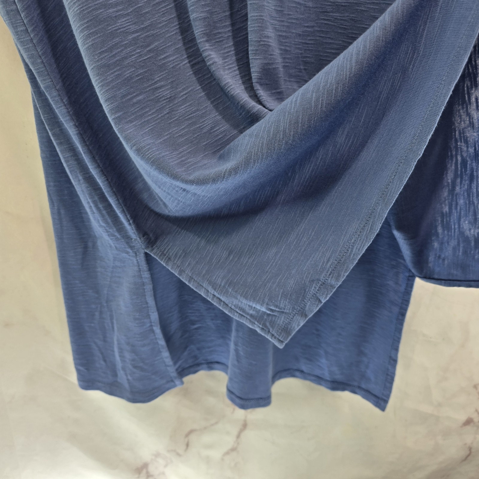 J Jill T Shirt Womens Medium Blue Pima Cotton Short Sleeve V Neck Tee Cuffed