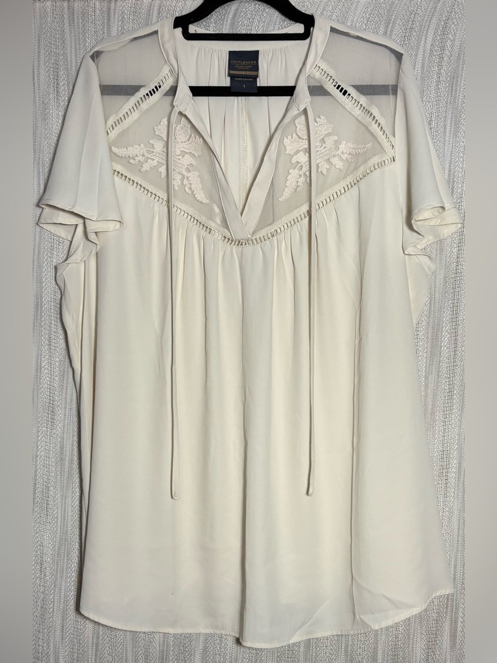 Torrid Outlander thistle embroidered yoke blouse in ivory
