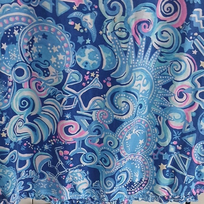 Lilly Pulitzer Women’s M Blue/Pink/White Abstract Octopus Henley V-Neck Top