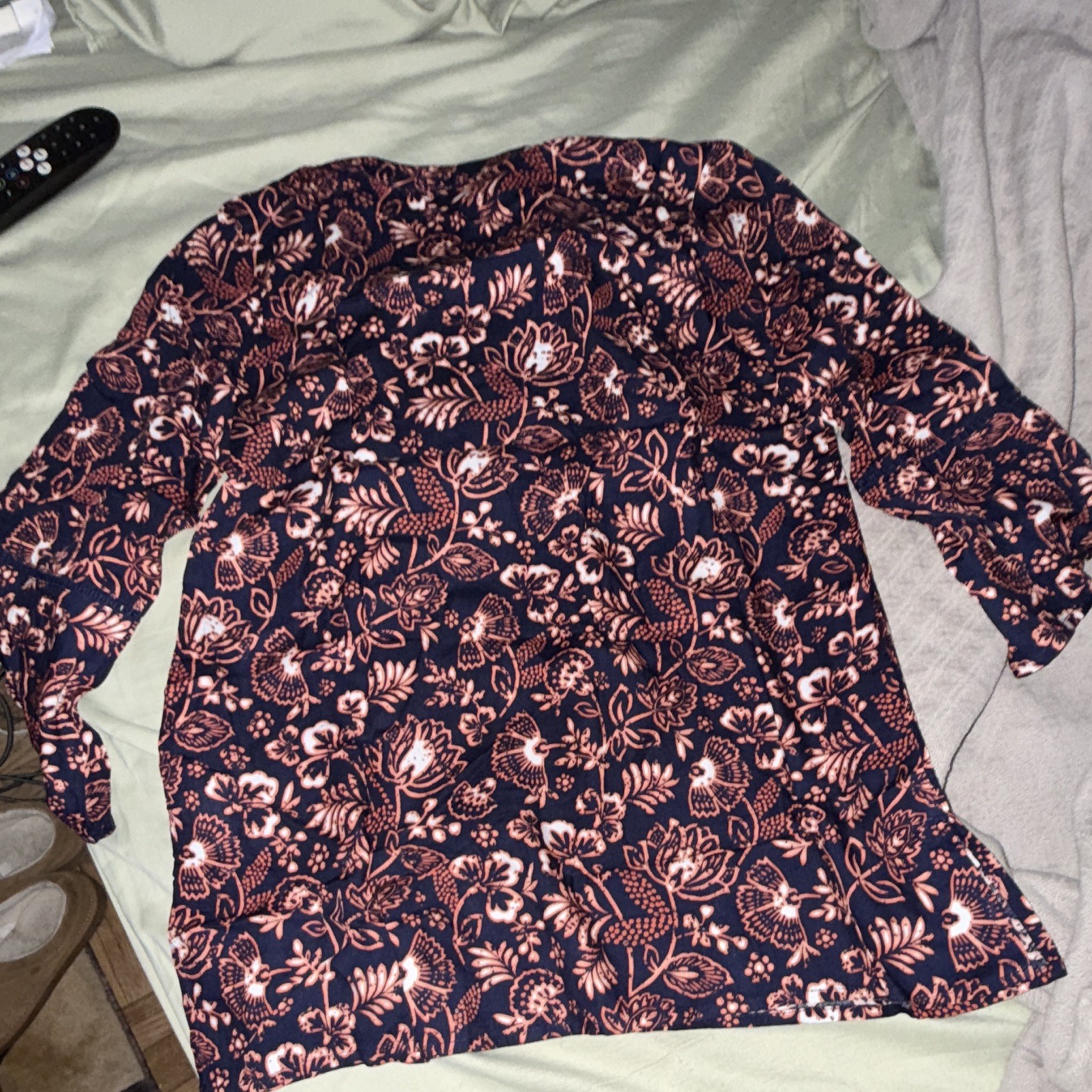 Women’s Floral Not Same As Picture