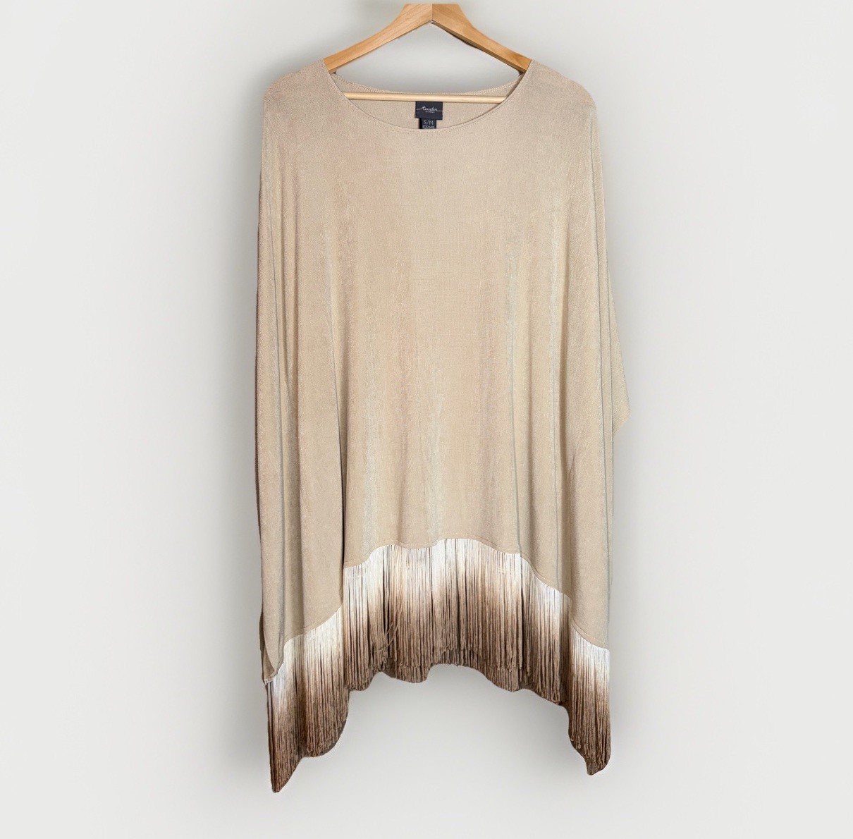 Traveler’s by Chico’s Ruana Poncho Ombre Fringe Top Size S/M Tan NWT