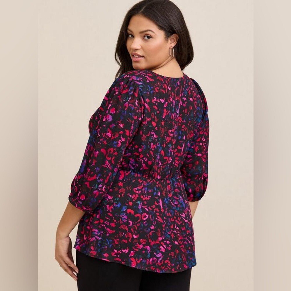 TORRID Georgette Tie-Front Multicolor Blouse Red/Black/Pink Size 2