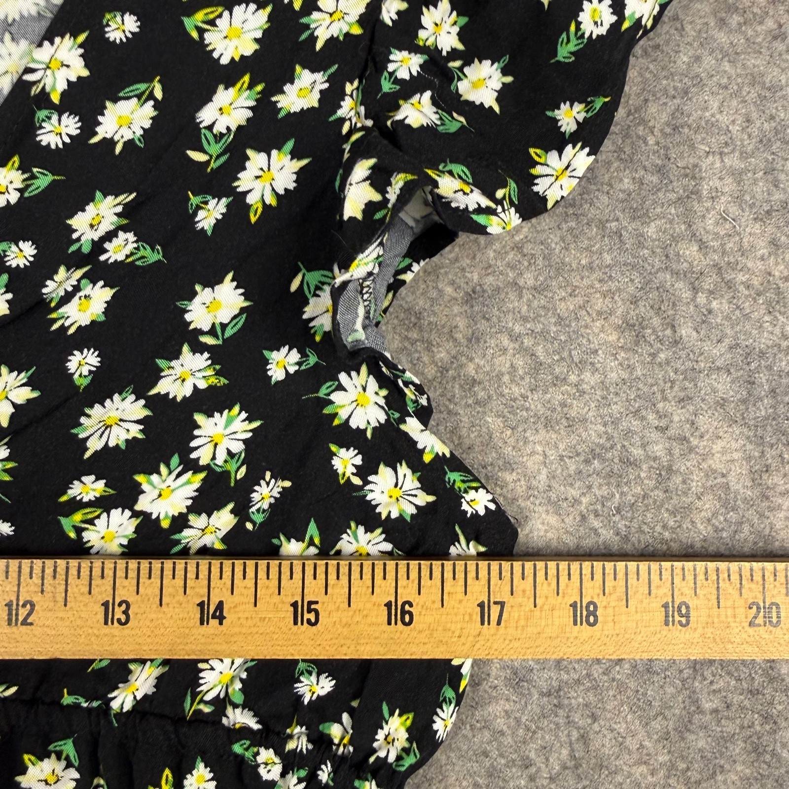 Front Tie Peplum Blouse Flutter Sleeve Black White Yellow Daisy Women Medium 035