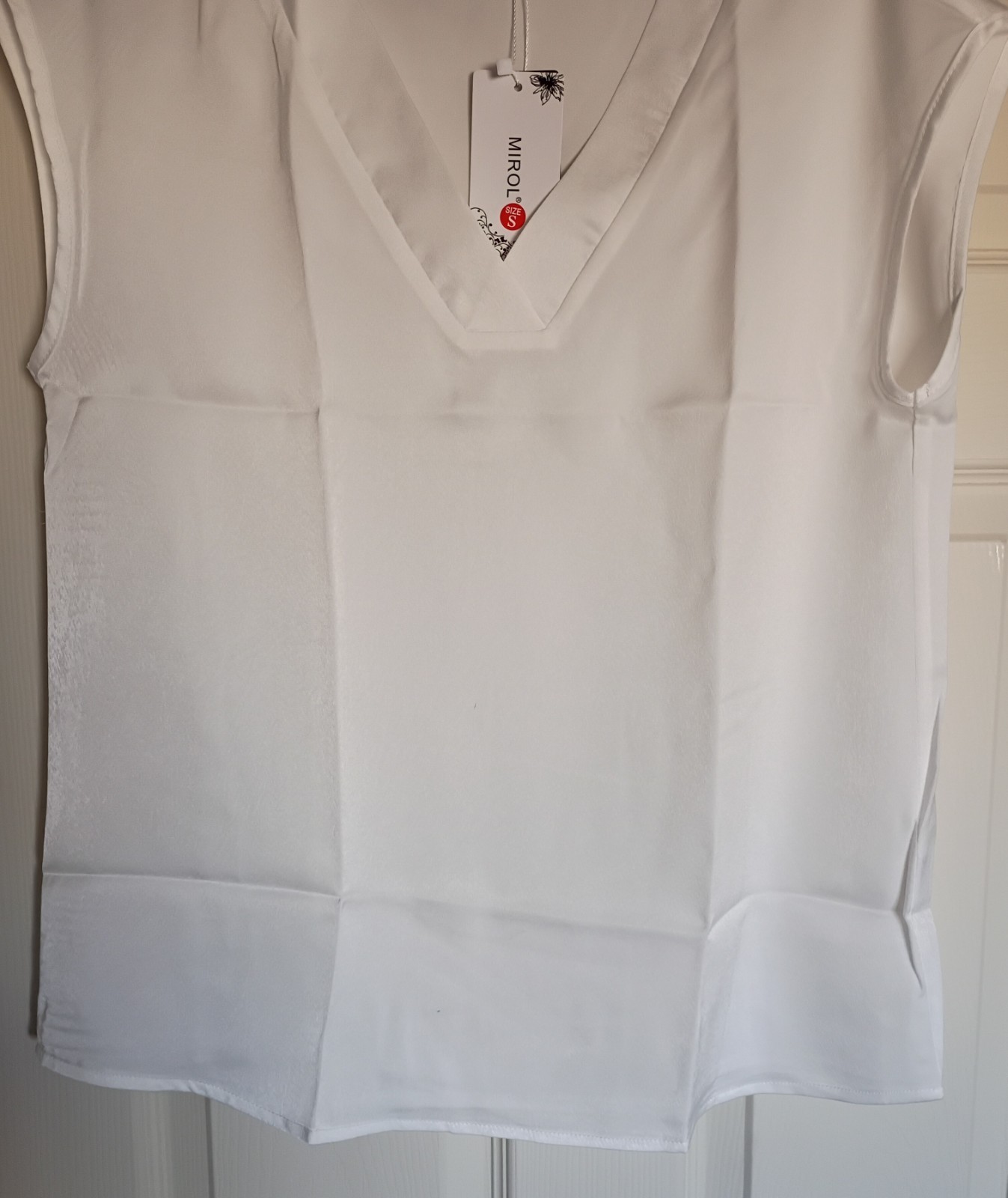 Mirol Women’s Summer V-Neck Loose Fit Shirt White Size Medium
