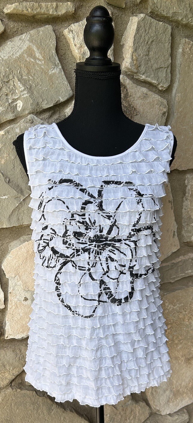 Erin London Tank Top M L White Ruffle Layers Lined Floral Print Excellent