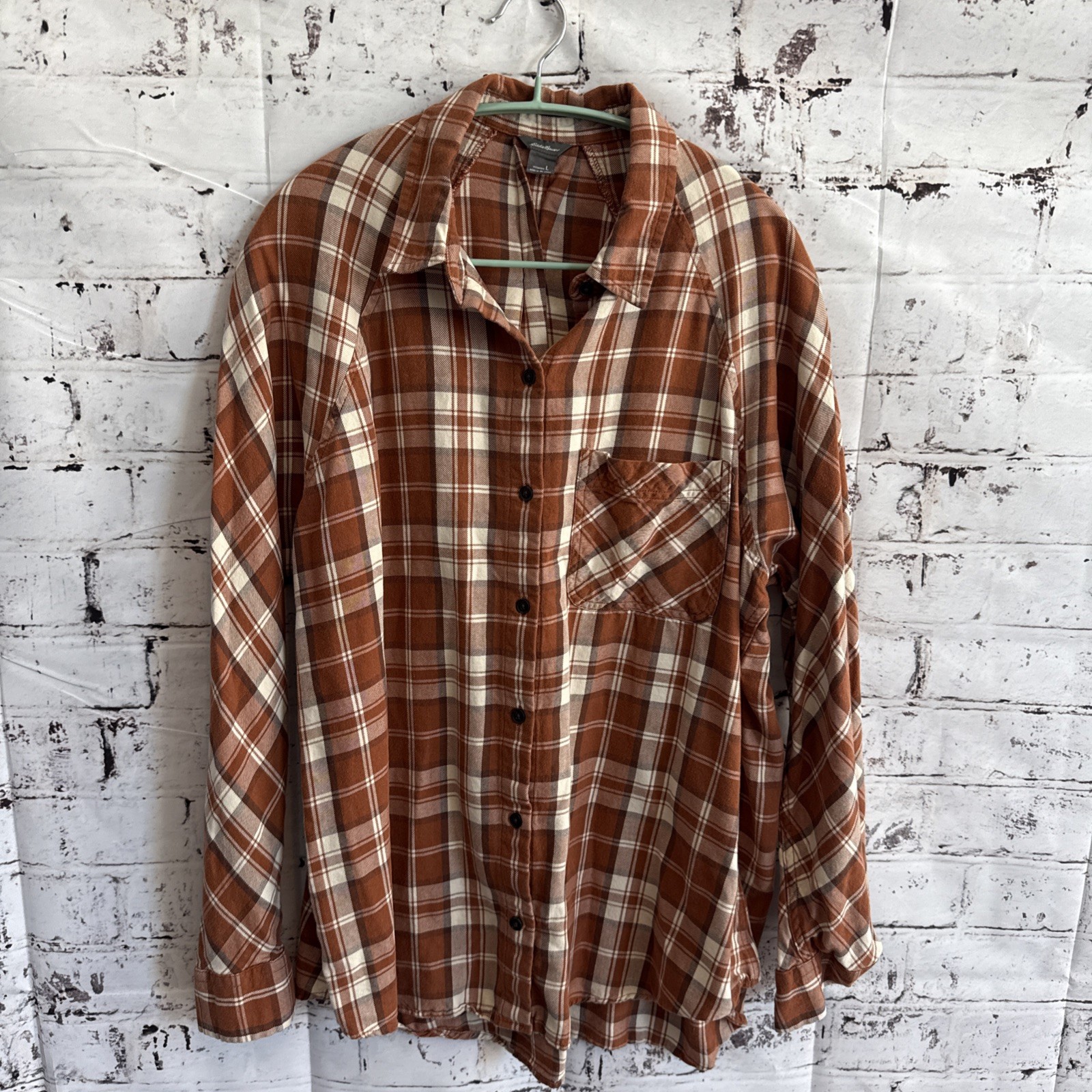 Eddie Bauer Women’s Size L Plaid Button Down Shirt. K15
