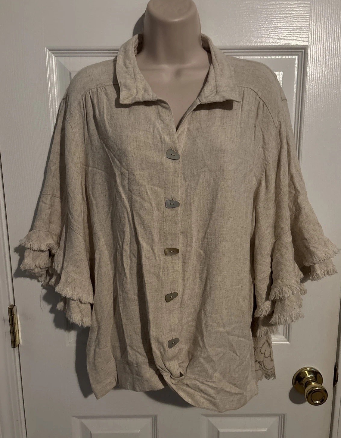 John Mark Lace Back Fringe Sleeve Twist Hem Wired Collar Top Linen Blend Sz. L
