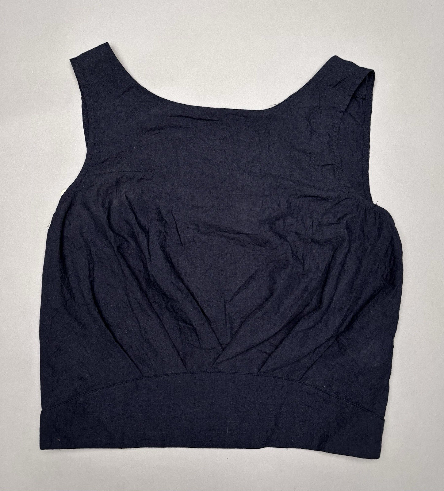 EVIDNT Los Angeles Women’s S Navy Sleeveless Square Neck Button Front Crop Tank