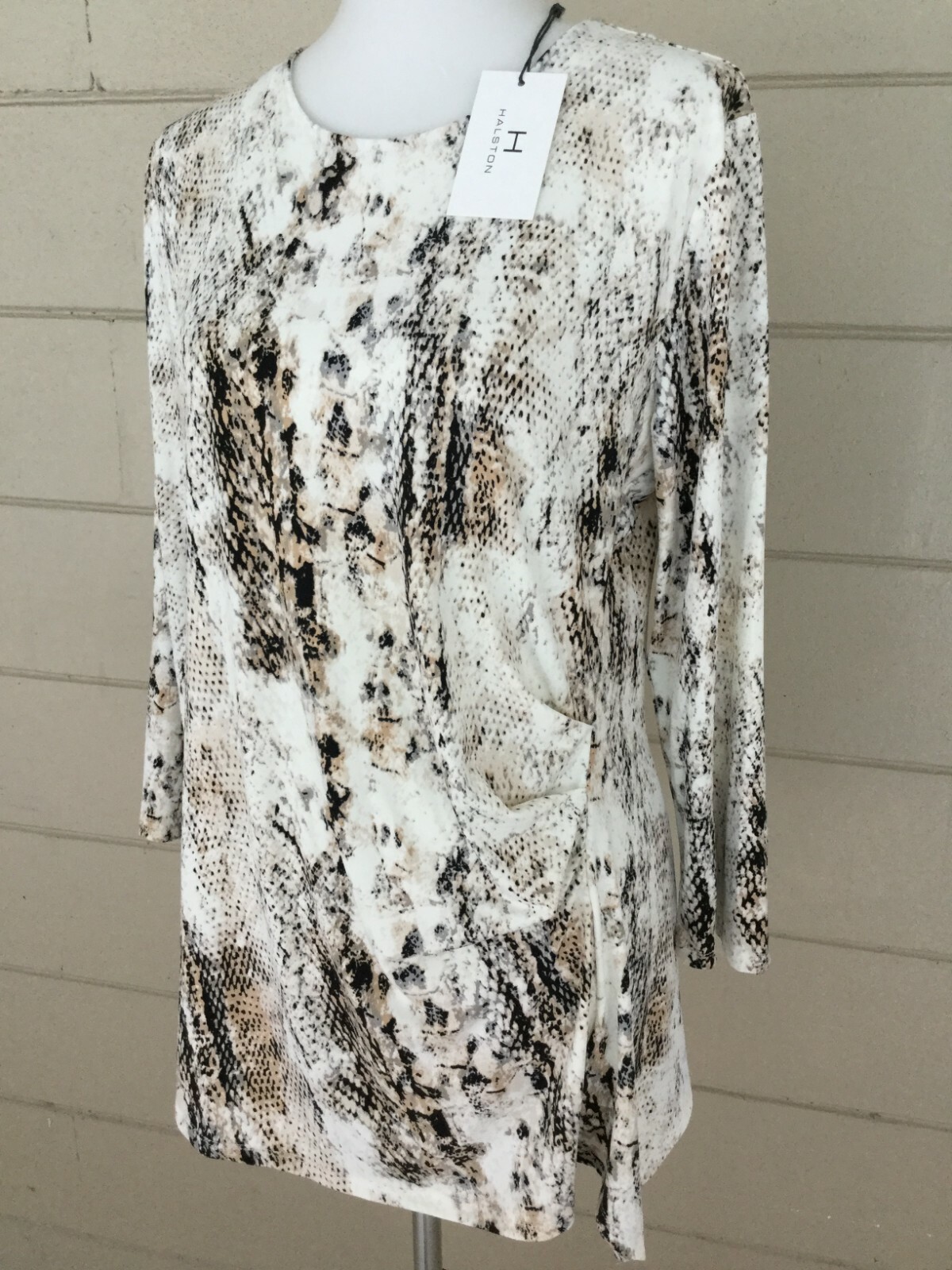Halston Womens Large Ivory Asymmetrical Tunic Top Snake Print Long Sleeve NWT