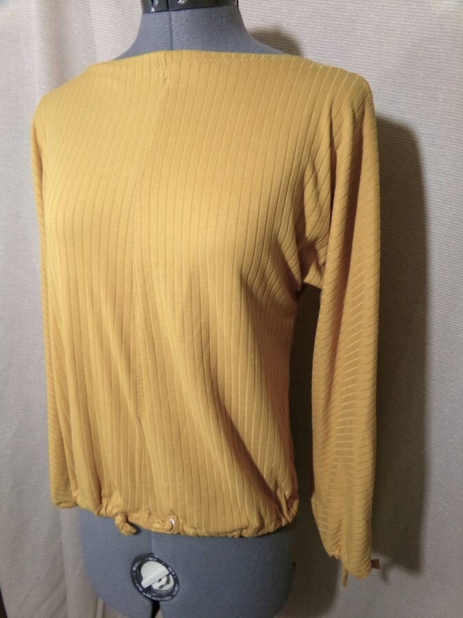 Ribbed knit Mustard stretch fit Boat neck T-shirt Top S long slv Elastic waist