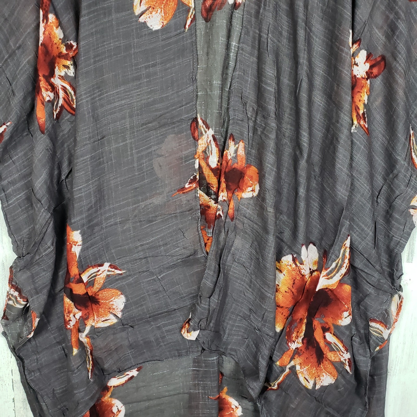 New Gray Floral Print Open Front Boho Flower Lightweight Kimono Women’s One Size
