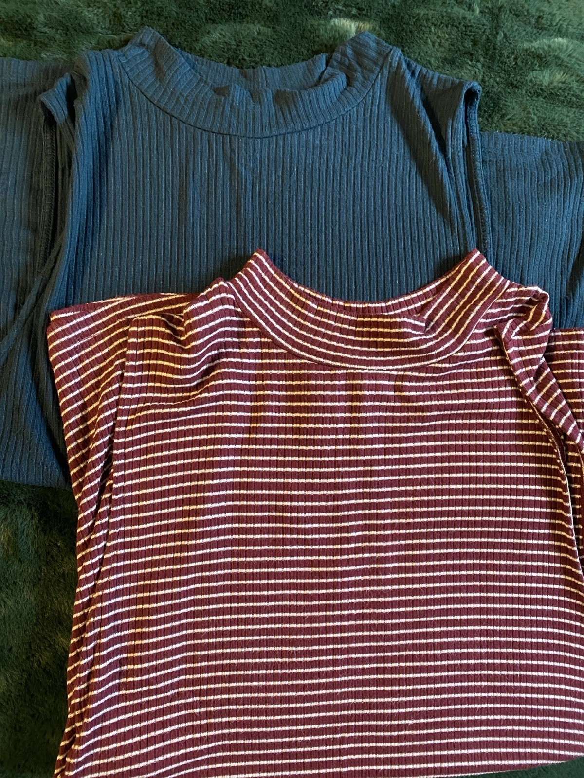 Old Navy Women’s XXL Burgundy White Striped & Teal Mock Neck Ribbed Knit Tank